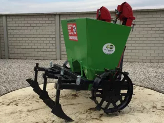 Kartoffelnsetzmaschine (2 Reihen) (2)