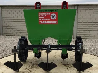 Kartoffelnsetzmaschine (2 Reihen) (3)