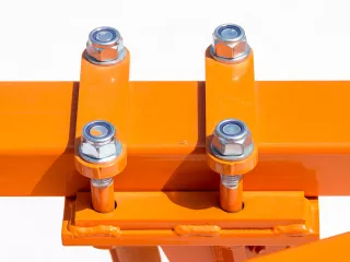 Pflug mit 2 Griessäule, zur 16-23PS japanischen Kleintraktoren, Komondor SE-2 (11)