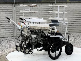 Planter Yanmar PH2R, self propelled (2)