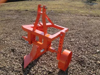 Plow with 1 head, for 10-16HP Japanese compact tractors, Komondor SE-1 (2)