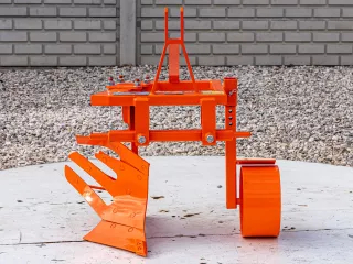 Plow with 1 head, for 9-16HP Japanese compact tractors, Komondor SER-1 (6)