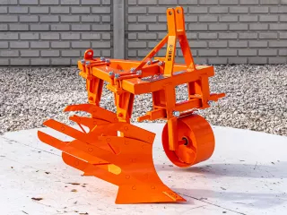 Plow with 2 heads, for 15-23HP Japanese compact tractors, Komondor SER-2 (6)