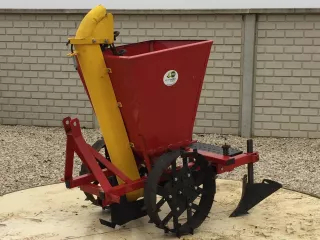 Potato planter for 1 line, for Japanese compact tractors, Polish (6)