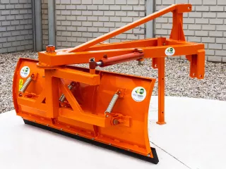 Rear mounted snow plow 140cm, hidraulic angle adjustment, Komondor SHLRH-140 (0)