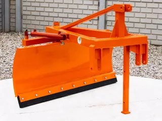Rear mounted snow plow 140cm, hidraulic angle adjustment, Komondor SHLRH-140 (4)