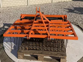 Reitplatzpfleger für Kleintraktoren, Komondor SLM-160 (6)