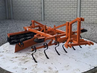 Riding arena drag groomer with blade for compact tractors, Komondor SLMS-160 (0)