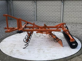 Riding arena drag groomer with blade for compact tractors, Komondor SLMS-160 (5)