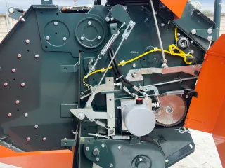 Round baler for Japanese compact tractors, 50x70cm, with net wrapper Komondor RKB-850N (10)