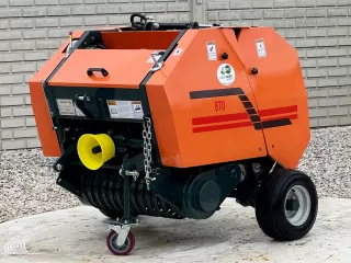 Round baler for Japanese compact tractors, 60x70cm, with net wrapper Komondor RKB-870N (2)