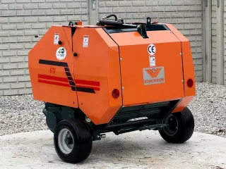 Rundbalenpresse für japanische Kleintraktoren, 60x70cm, mit Netzwickler, Komondor RKB-870N (0)