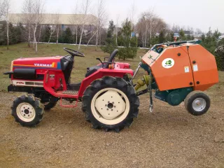 Rundballenpresse für japanische Kleintraktoren, 50x70cm, Komondor RKB-850 (8)
