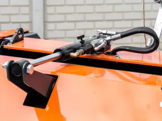 Rundballenpresse für japanische Kleintraktoren, 50x70cm, Komondor RKB-850 (10)