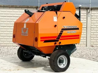 Rundballenpresse für japanische Kleintraktoren, 50x70cm, mit Netzwickler, Komondor RKB-850N (7)