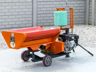 Rundballenwickler für Komondor RKB850 und RKB870 Ballenpressen (2)