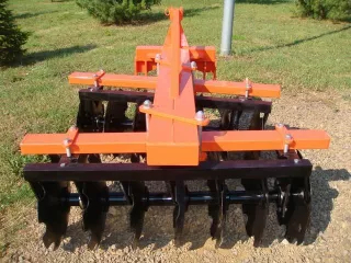 Scheibenegge 110 cm, zur japanischen Kleintraktoren, Komondor SFT-110 (3)