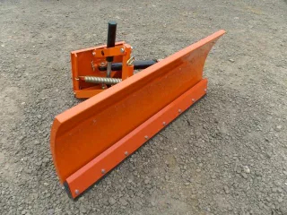 Schneeschild 125cm, mit hydraulischer Hebung, mit hydraulischer Verdrehung, zur japanischen Kleintraktoren, Komondor STLRH-125 (0)