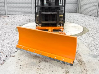 Schneeschild 140-200cm, für Gabelstapler, Komondor STLR-140/T (11)