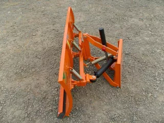 Schneeschild 140cm, mit hydraulischer Hebung, mit hydraulischer Verdrehung, zur japanischen Kleintraktoren, Komondor STLRH-140 (4)