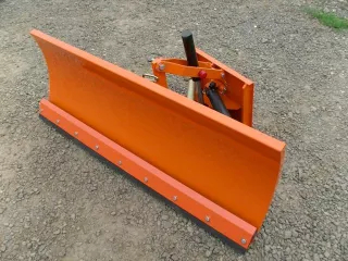 Snow plow 140cm, hidraulic lifting, hidraulic angle adjustment, for Japanese compact tractors, Komondor STLRH-140 (5)