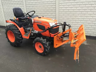 Snow plow 140cm, hidraulic lifting, hidraulic angle adjustment, for Japanese compact tractors, Komondor STLRH-140 (9)