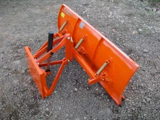 Snow plow 140cm, hidraulic lifting, manual angle adjustment, for Japanese compact tractors, Komondor STLR-140 (0)