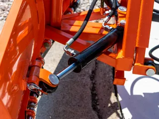 Snow plow 150cm, vario, independent side by side adjustable, for front hitch and front quick hitch, Komondor SHE-150/F (15)