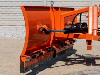 Snow plow 150cm, vario, independent side by side adjustable, for front hitch and front quick hitch, Komondor SHE-150/F (22)