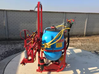 Sprayer (Mounted, 200 litres, 6m, for fields) (1)