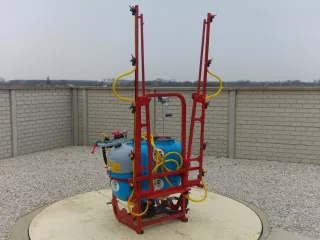 Sprayer (Mounted, 200L) with unversal frame (0)