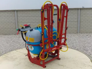 Sprayer (Mounted, 200L) with unversal frame (6)