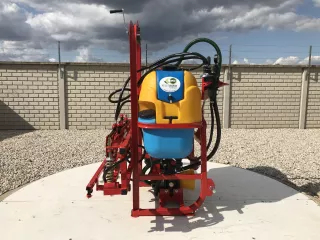 Sprayer with washing tank (Mounted, 200 litres, 6m, for fields) (5)