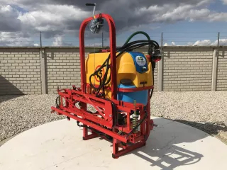 Sprayer with washing tank (Mounted, 200 litres, 6m, for fields) (6)