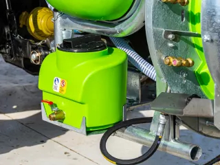 Sprühgerät (aufgehängt, 200 l, Axial), Komondor FAP-200 (8)