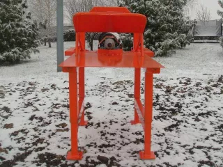 Wood screw splitter for Japanese compact tractors, Komondor RH-400 (3)