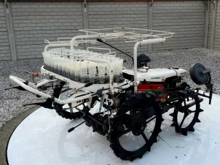 Zwiebelpflanzer Yanmar PN2 - 100318, gebraucht (3)