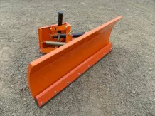 Schneeschild 125cm, mit hydraulischer Hebung, mit hydraulischer Verdrehung, zur japanischen Kleintraktoren, Komondor STLRH-125